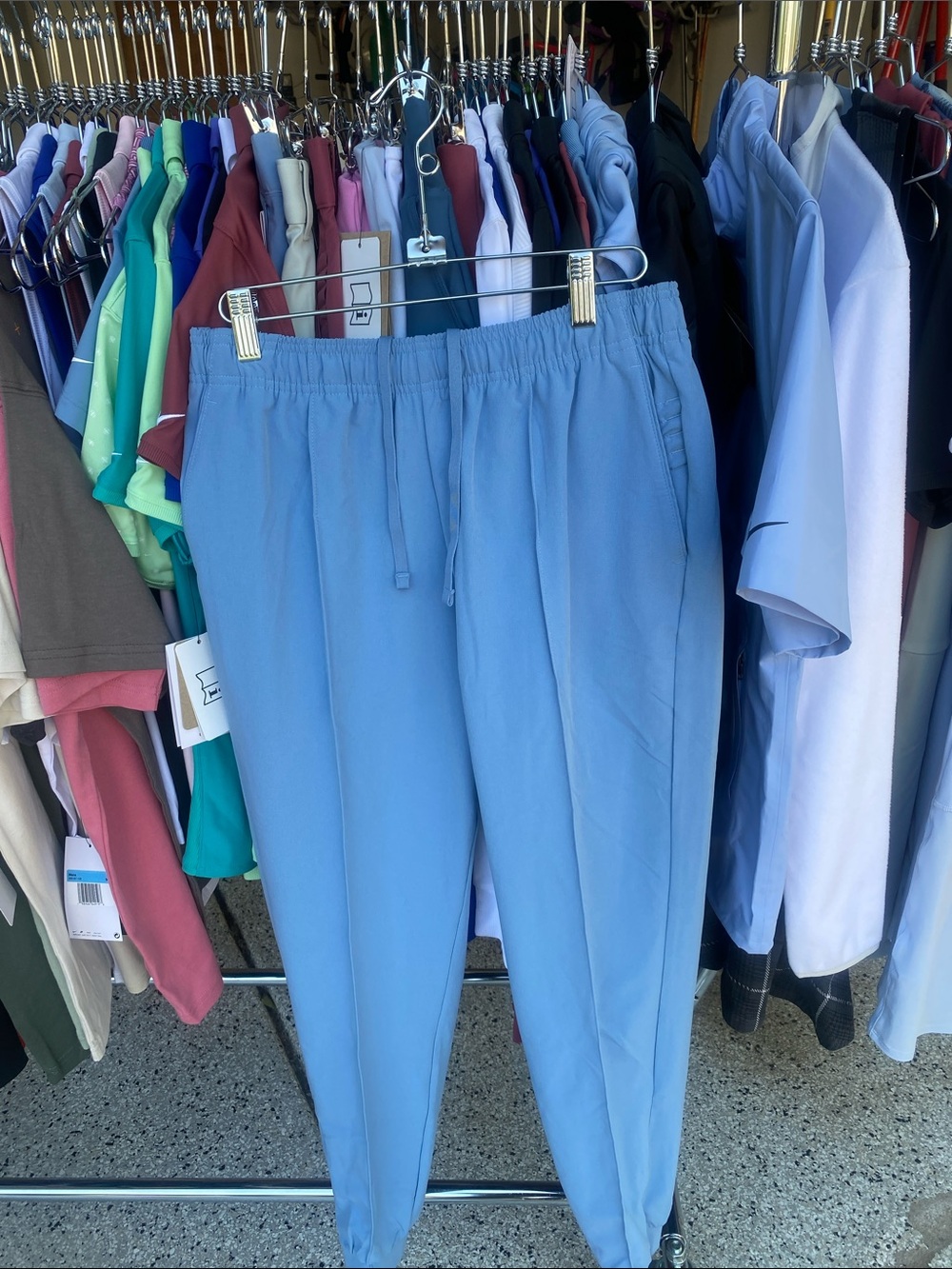 NWT Nike women’s Light weight golf jogger pant. Work blue Size 4